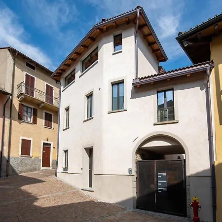 Lo Stallino By Quokka 360 - A Stone's Throw From The Hermann Hesse Museum 아파트 *